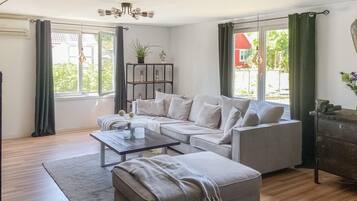 Smart-tv och eldstad