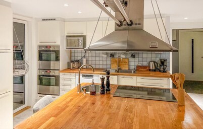 Amazing home in Sturkö with Wi-Fi