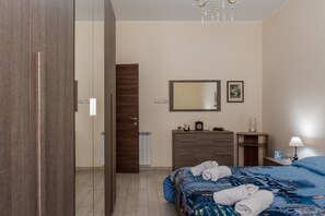 2 camere, ferro/asse da stiro, Wi-Fi gratuito, lenzuola