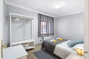 2 chambres, fer et planche Ă repasser, Wi-Fi gratuit, draps fournis