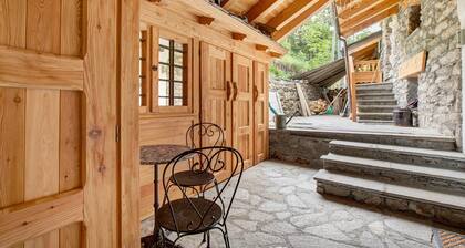 Studio 'Aux Pieds Du Malatra' 1 with Mountain View