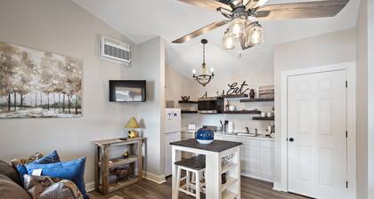 Cottage 6 - Hooty's Place