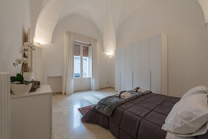 1 bedroom, iron/ironing board, free WiFi, bed sheets - Holiday Home 'Dimora Cece' with Balcony and Wi-Fi (Francavilla fontana)