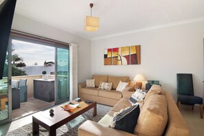 Televisión y estéreo 