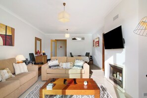 Televisión y estéreo 