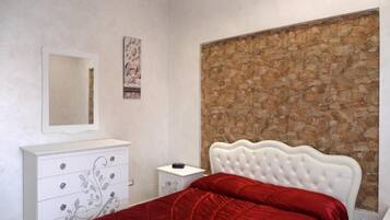 3 habitaciones, tabla de planchar con plancha y wifi gratis