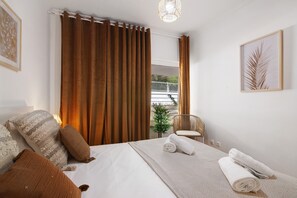 3 chambres, fer et planche à repasser, Wi-Fi gratuit, draps fournis