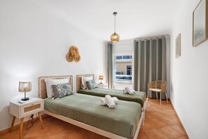 2 habitaciones, tabla de planchar con plancha y wifi gratis 