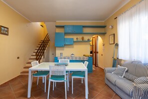 Dining - Vacation Home "Casa Delle Pomelie" with Garden (Trappeto)