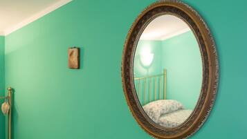 2 chambres, fer et planche Ă repasser, draps fournis