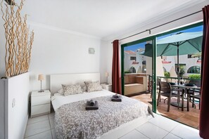 1 bedroom, iron/ironing board, free WiFi, bed sheets - Vacation Apartment 'Mareverde K131' with Shared Pool, Balcony and Wi-Fi (Adeje)