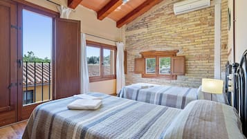 4 chambres, Wi-Fi gratuit, draps fournis