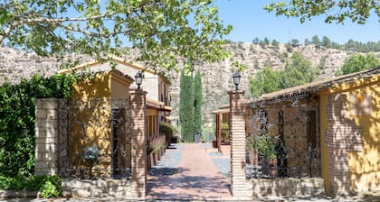 Holiday Home 'Mas De Sisco' with Mountain View, Wi-Fi and Air Conditioning