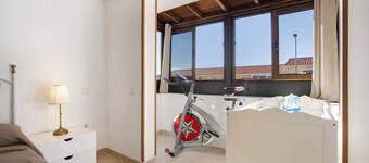 Vacation Home 'Velázquez' with Private Terrace, Wi-Fi and Air Conditioning