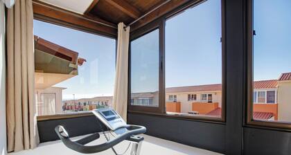 Vacation Home 'Velázquez' with Private Terrace, Wi-Fi and Air Conditioning