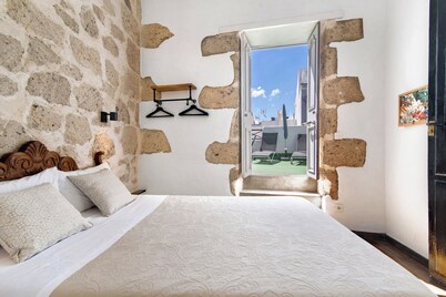 Casa de vacaciones 'Apto Azahara - Casa San Marcial' con terraza privada y Wi-Fi