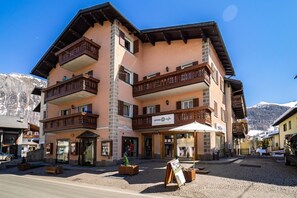 Exterior - Convenience, comfort and sport in one. (Livigno)