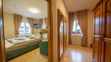 1 camera, ferro/asse da stiro, Wi-Fi, lenzuola