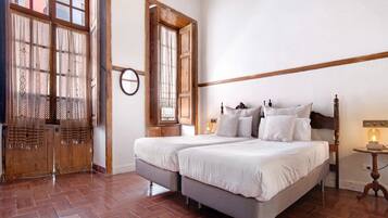 3 habitaciones, tabla de planchar con plancha y wifi gratis