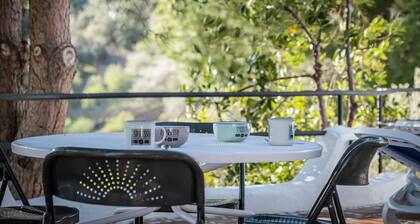 Chalet 'Finca Aguaillo' with Mountain View, Wi-Fi and Air Conditioning