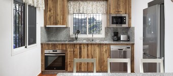 Chalet 'Finca Aguaillo' with Mountain View, Wi-Fi and Air Conditioning