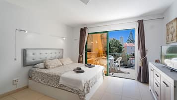 1 dormitorio, tabla de planchar con plancha, wifi gratis y ropa de cama