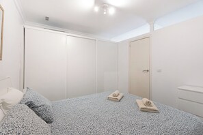 1 camera, ferro/asse da stiro, Wi-Fi gratuito, lenzuola