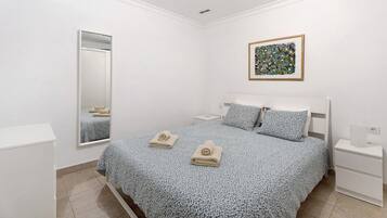 1 camera, ferro/asse da stiro, Wi-Fi gratuito, lenzuola