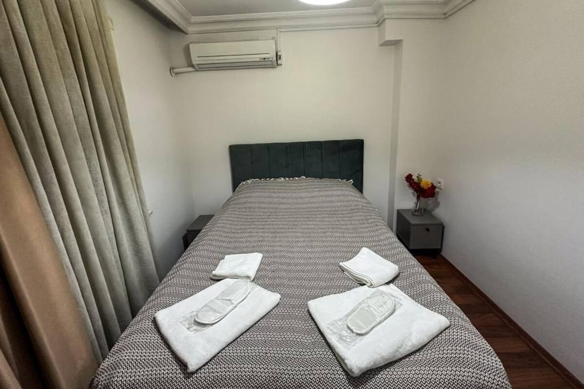 1 bedroom, in-room safe, blackout curtains, soundproofing