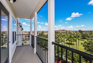 Property grounds - New Unit - offers great views from balcony of downtown Orlando. Great location! (Orlando)