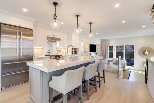 Entire Riverside and Parkside Home in the Heart of Old Town, with Parking!