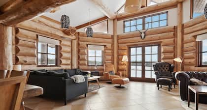 Stunning home in Nimtofte with kitchen