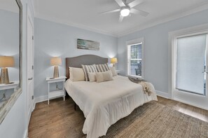 5 habitaciones, tabla de planchar con plancha, wifi y ropa de cama 