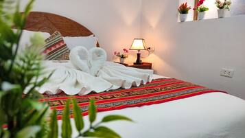 Chambre Simple | Couette en duvet d'oie, matelas Select Comfort, décoration personnalisée
