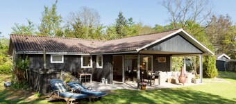 Nice home in Ăžrsted with WiFi