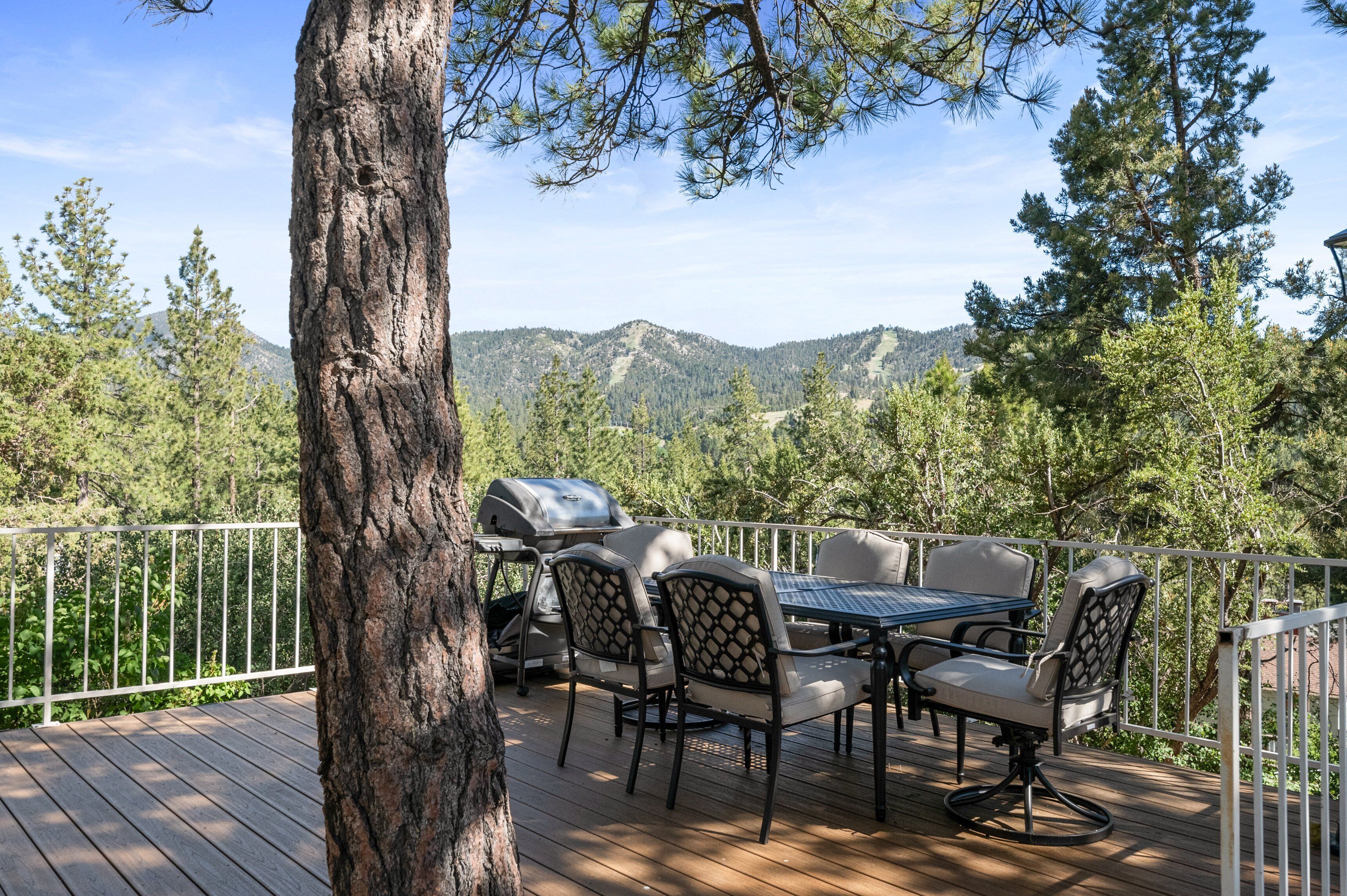 Mountain View Hideaway - Air Hockey, Arcade Game, Ski Slope Views