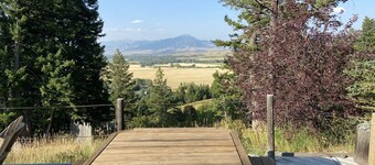 Unique 2Bds/1Bath Yurt | Kitchen, Wifi, Views!