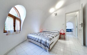4 camere, ferro/asse da stiro, culla da viaggio, Wi-Fi gratuito
