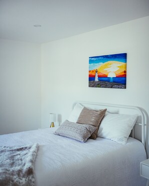 3 Schlafzimmer, Schreibtisch, Bügeleisen/Bügelbrett, Reisekinderbett