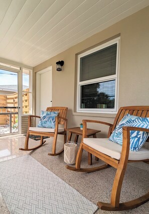 Interior - Downtown Villa-Fully equipped! Short drive Beaches, Short Walk to Payne Park.  (Sarasota)