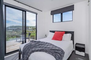 6 bedrooms, free WiFi
