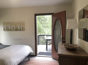 3 bedrooms, desk, iron/ironing board, travel cot - Awesome setting!! 3 bedroom 2 bath close to downtown and RMNP (Estes Park)