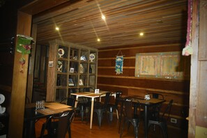Dining room - Estación Hostel (Castro)