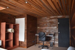 Chambre Affaires double | Accès au Wi-Fi (inclus), literie fournie