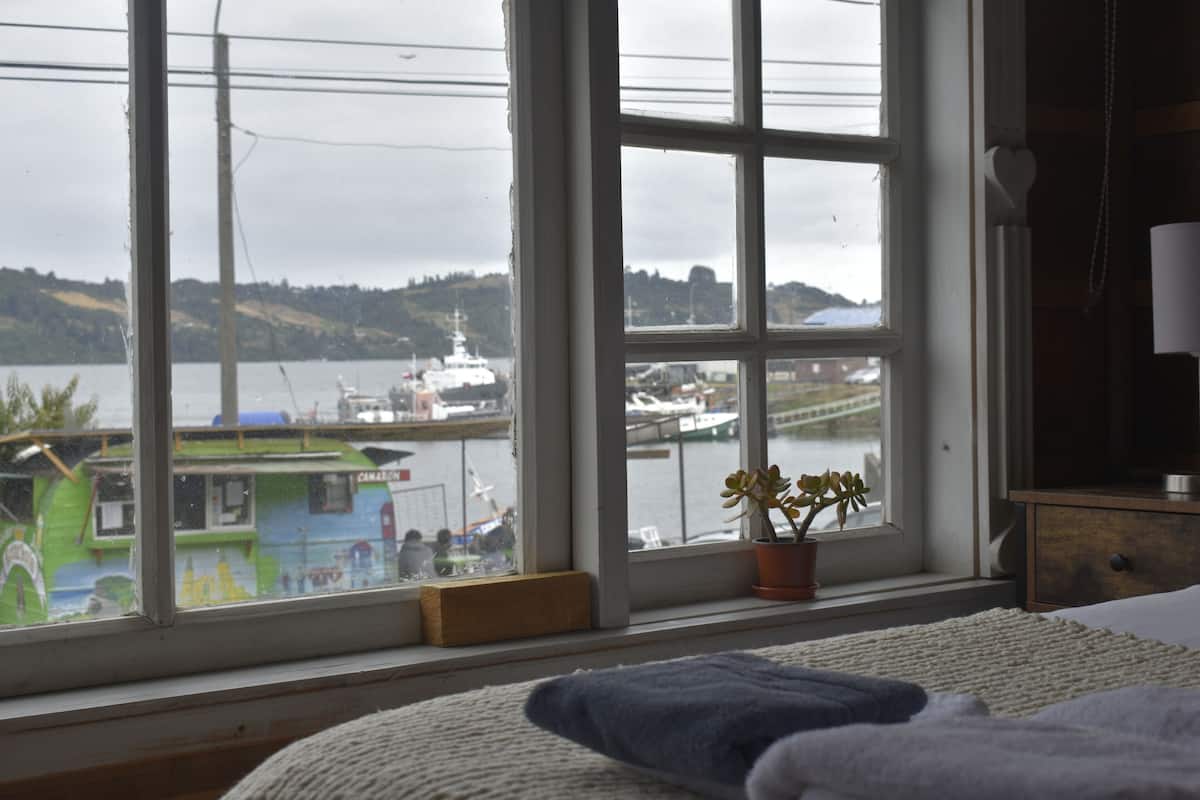 Chambre Affaires double | Accès au Wi-Fi (inclus), literie fournie