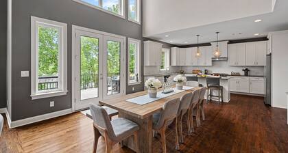 Ruby Arrival by SoCharm | Luxury on Lake Norman