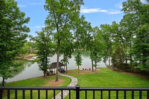 Property grounds - Ruby Arrival by SoCharm | Luxury on Lake Norman (Mooresville)