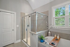 Shower, hair dryer, towels - Ruby Arrival by SoCharm | Luxury on Lake Norman (Mooresville)