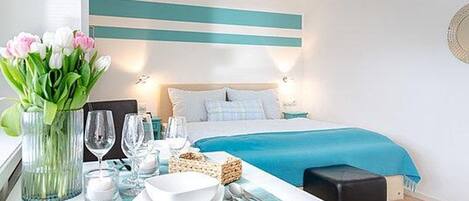 1 bedroom, WiFi, bed sheets