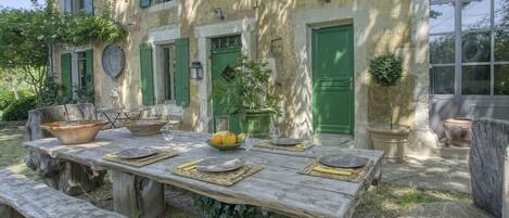 Restauration extérieure